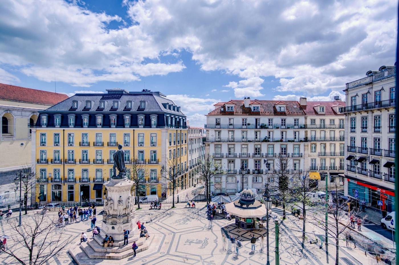 Solar-Dos-Poetas-Room-77