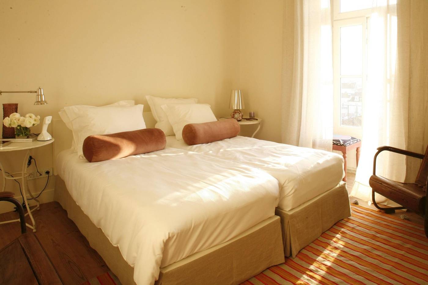 Casa-das-Janelas-com-Vista-Room-22