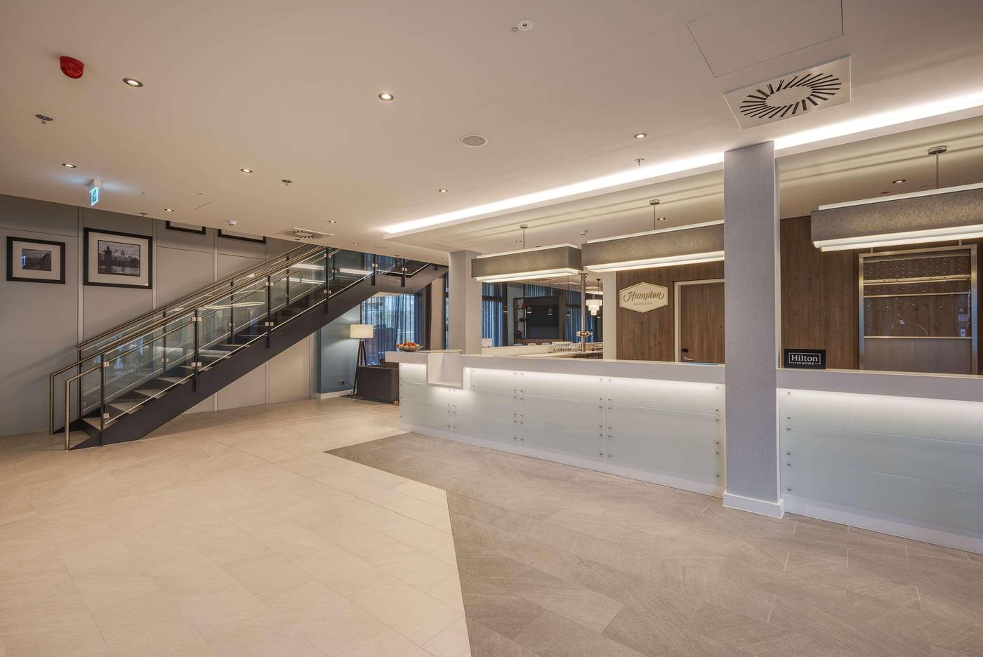 Hampton By Hilton Stuttgart City Centre-Germany-Stuttgart-Lobby-8