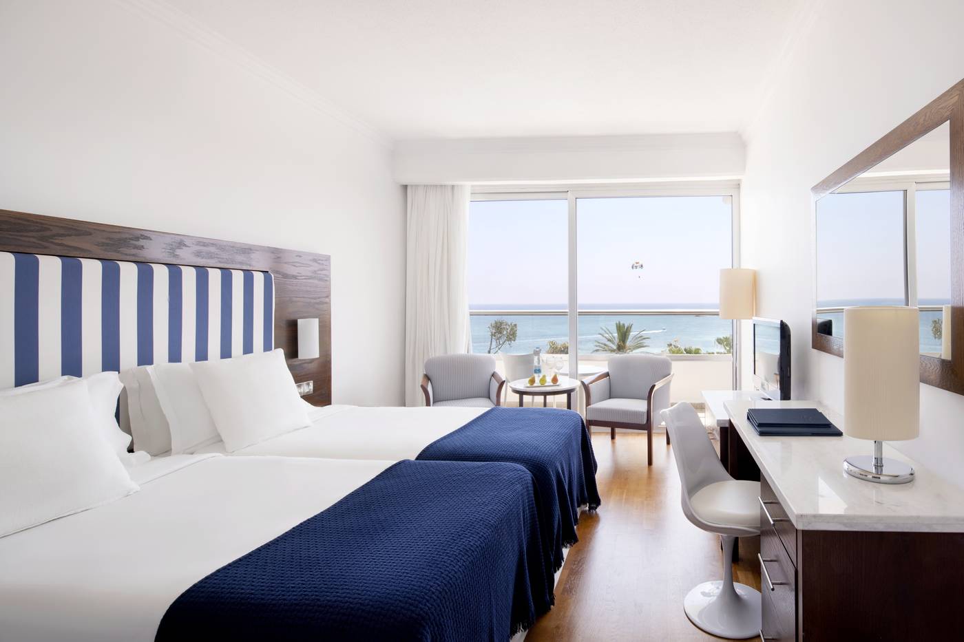 Grecian-Sands-Hotel-Room-17