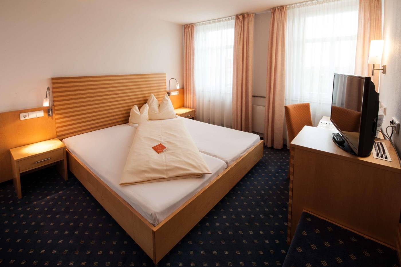 TOP VCH Landschloss Korntal-Germany-KORNTAL-Room-10