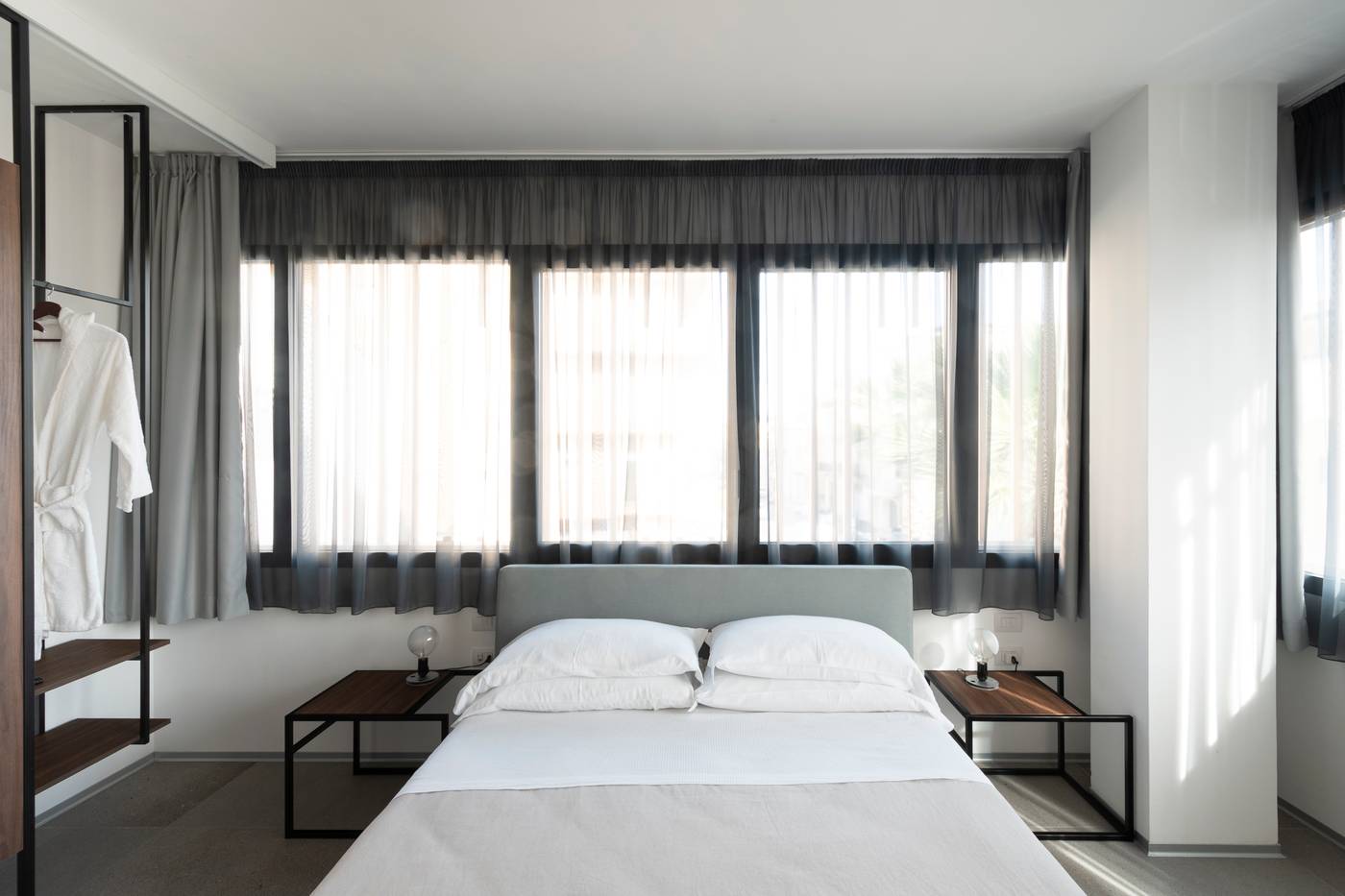 Alkamuri-Posh-Hotel---Spa-Room-19