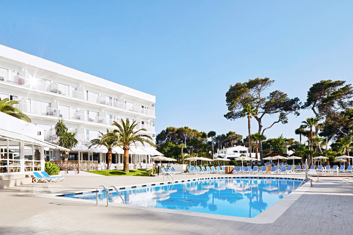 Cala-Blanca-Sun-Hotel-Pool-1