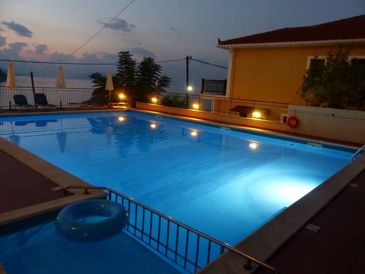 Hotel-Oceanis-Poros-Pool-2