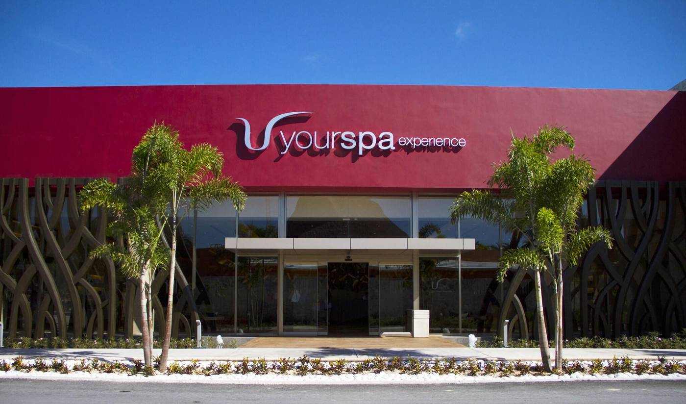 Barcelo-Maya-Palace-Sports-and-Entertainment-24