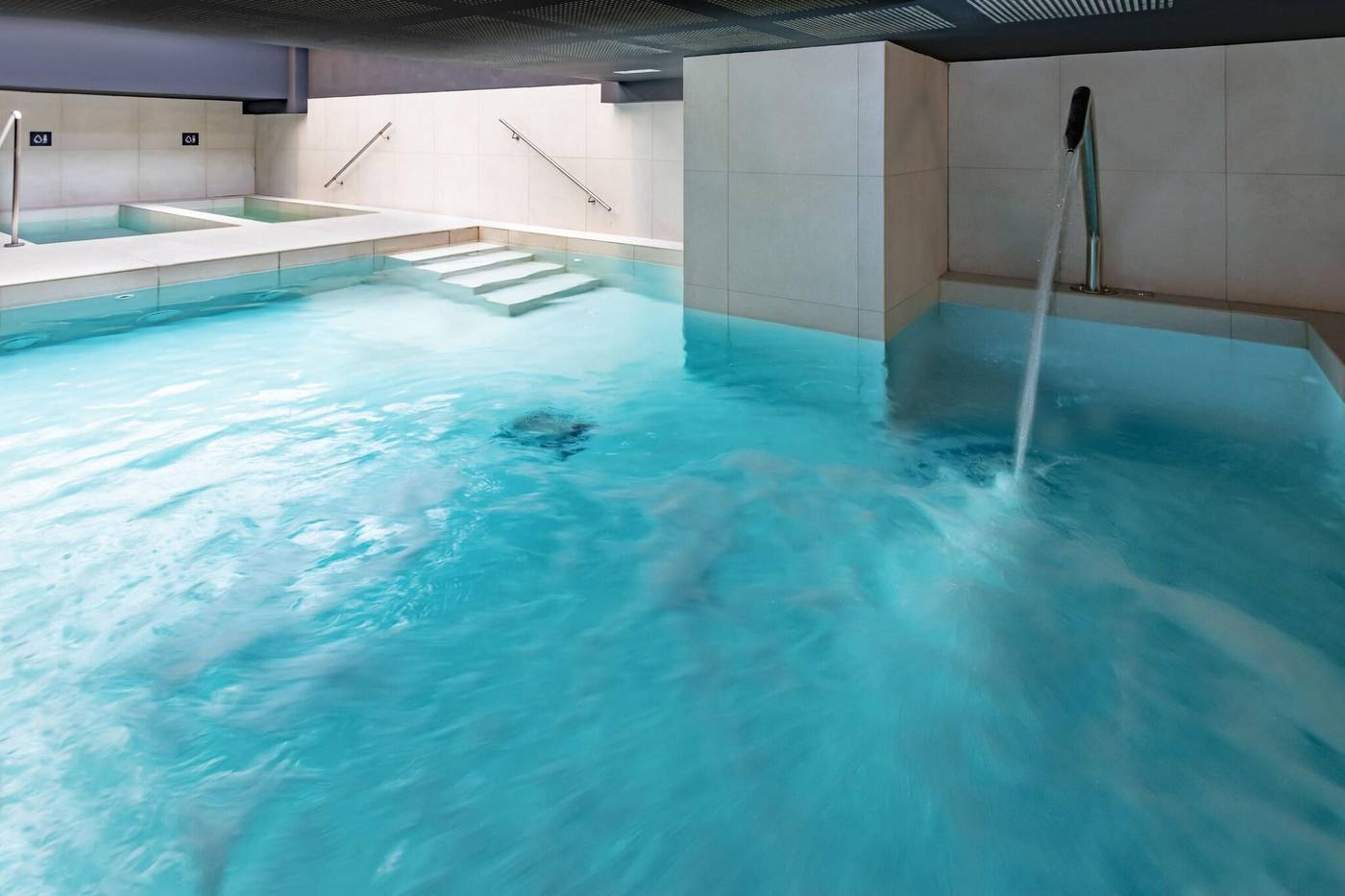 Hotel-Caprici-Sports-and-Entertainment-52