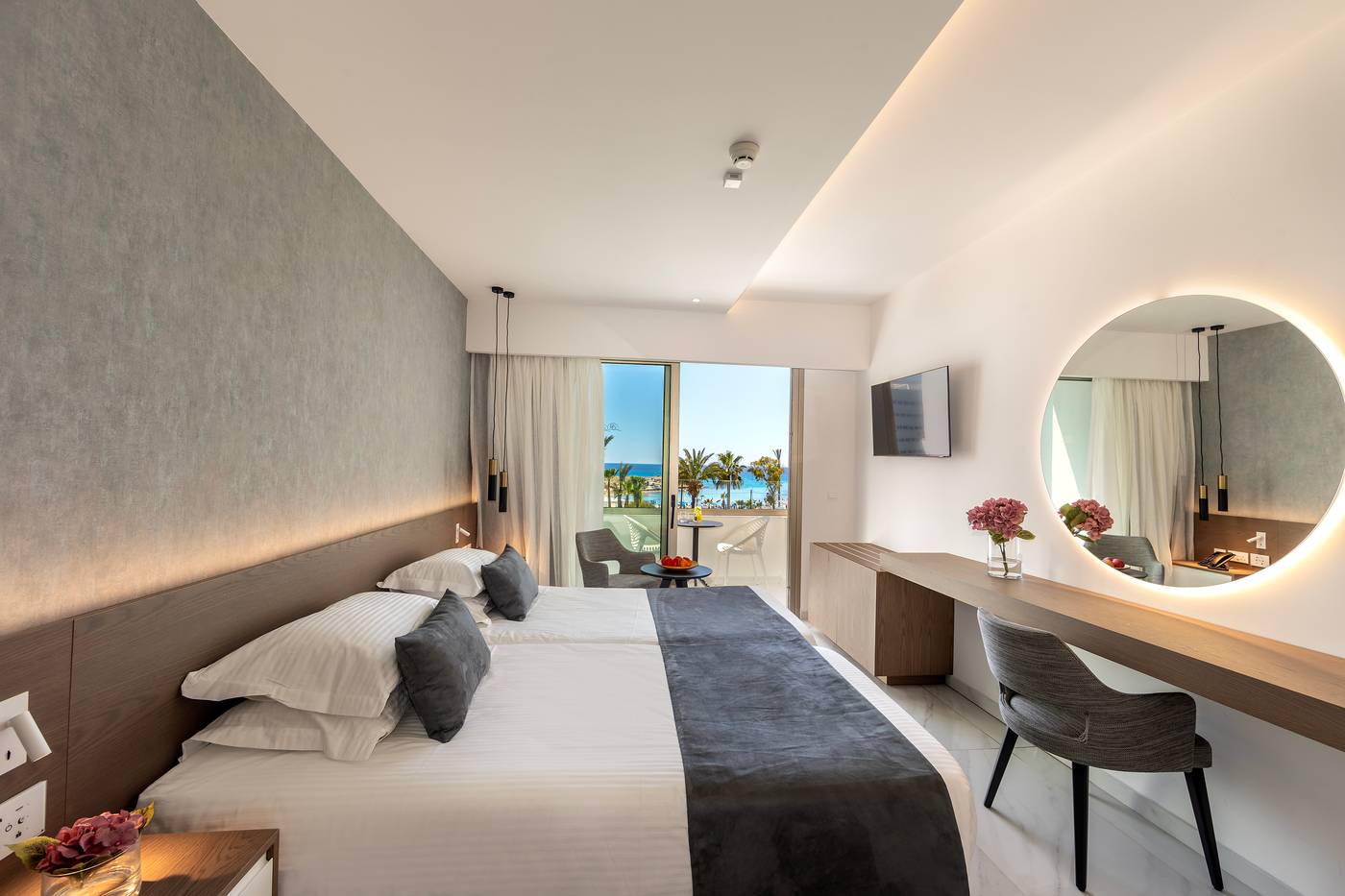 Pavlo-Napa-Hotel-Room-22