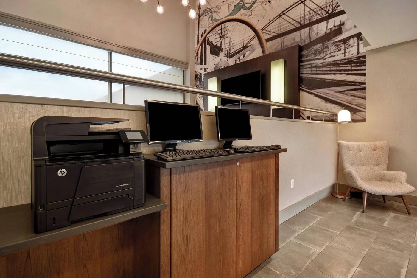 Crowne-Plaza-Boston-Newton-Hotel-Conferences-3