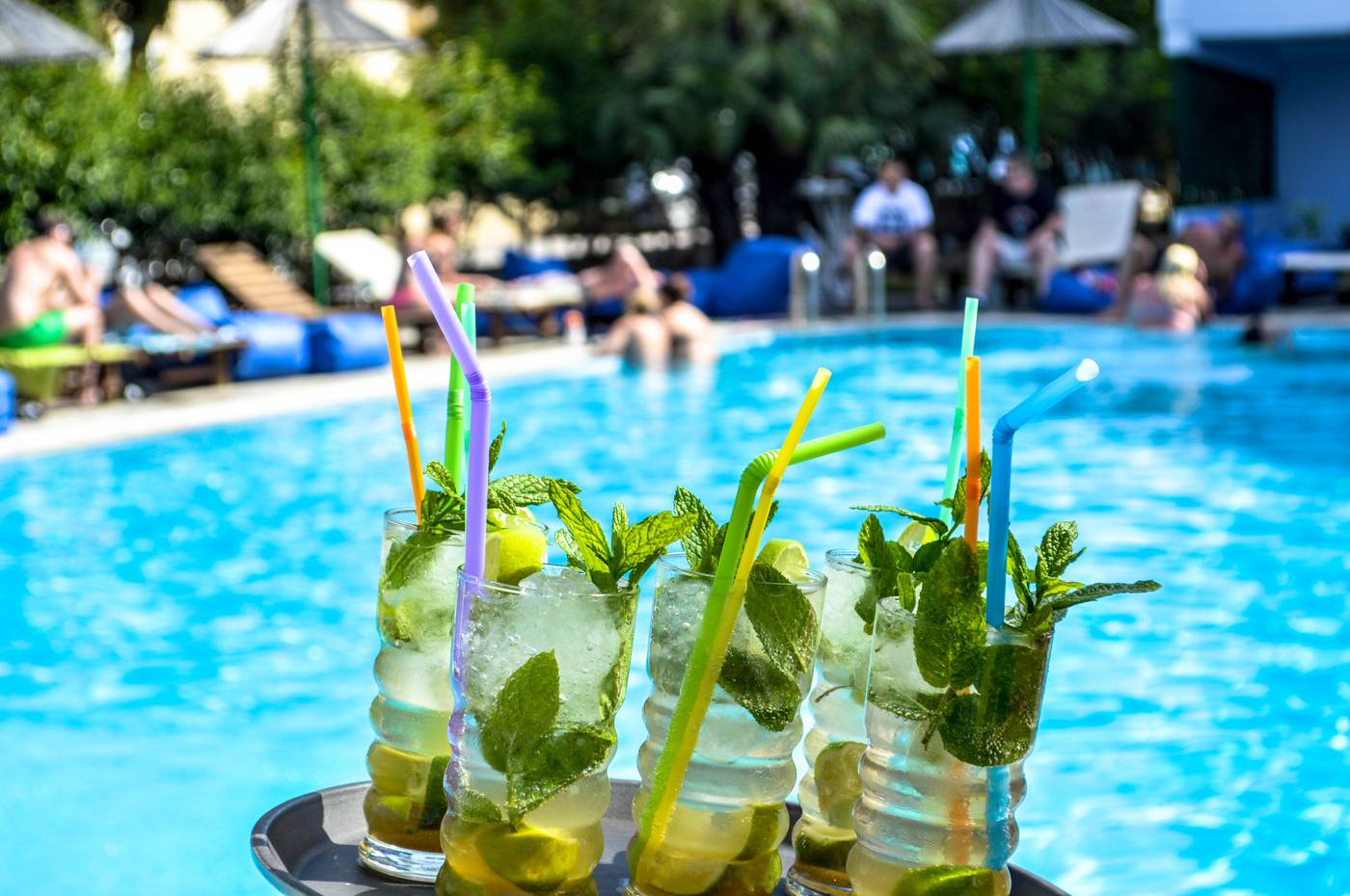 Area-Blue-Beach-Apartment-Bar-9