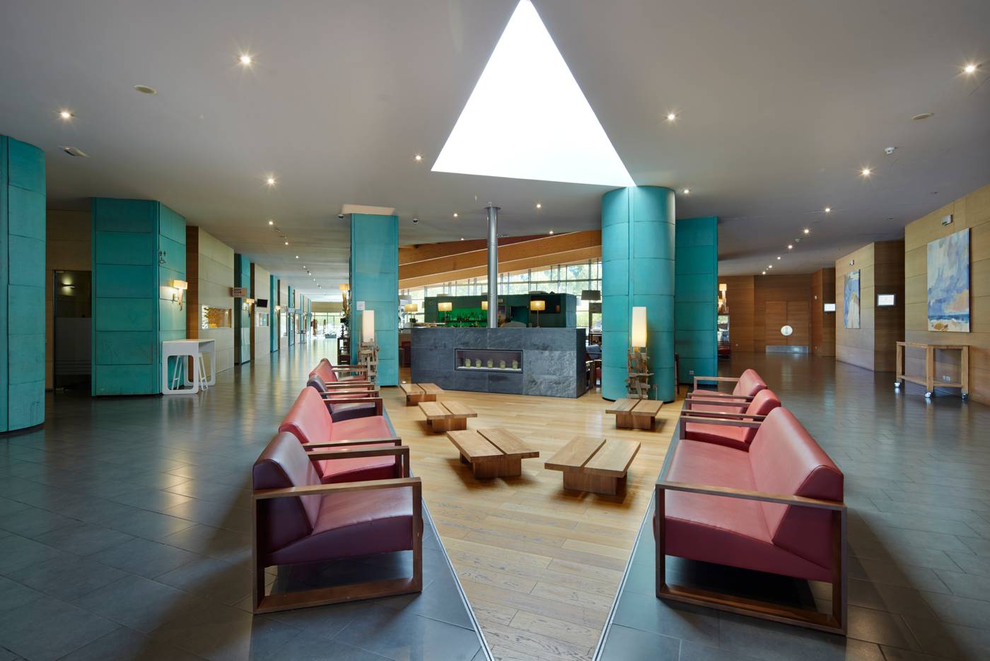 Hotel Puerta de Bilbao-Spain-BARAKALDO-Lobby-5