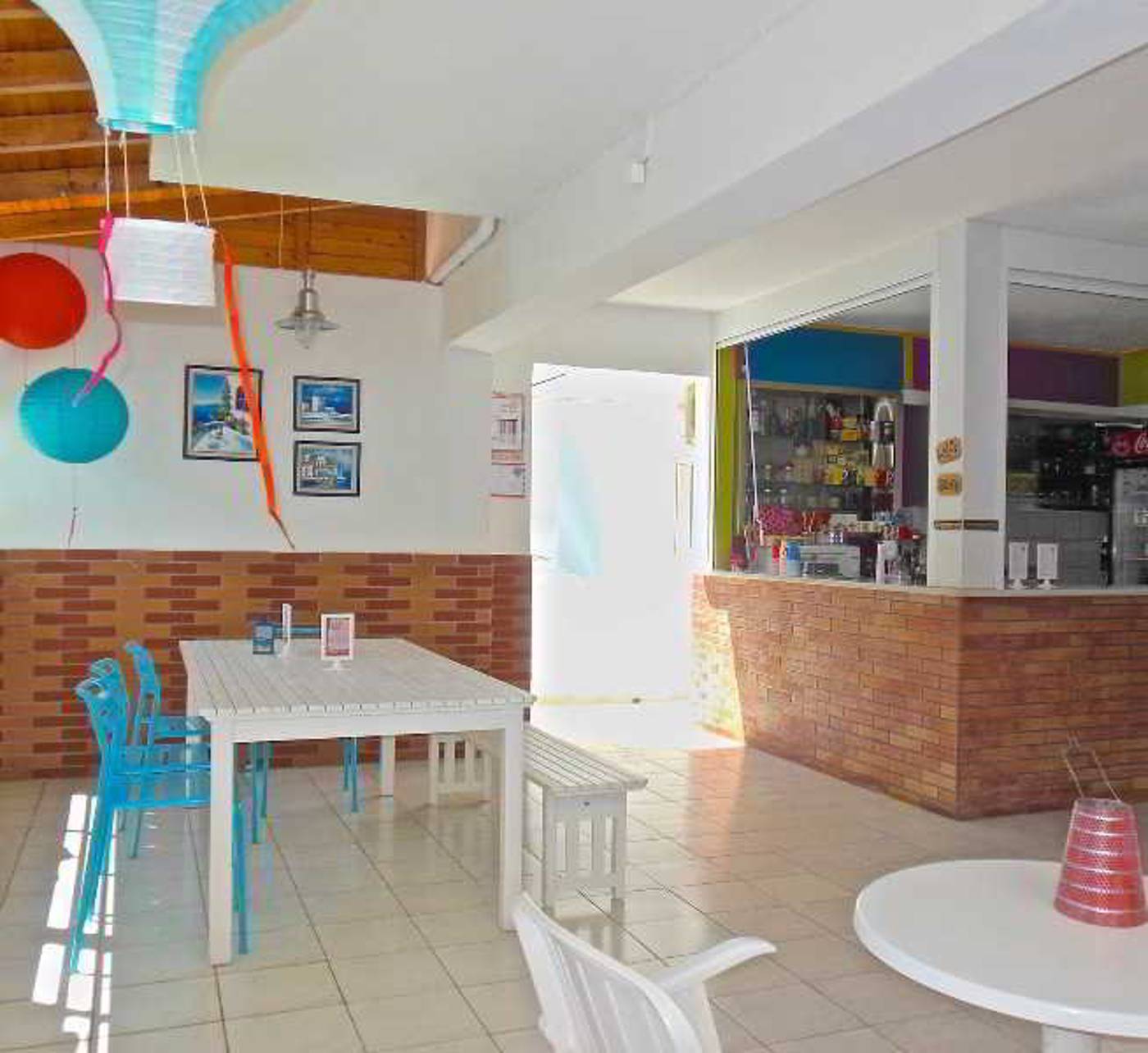Irilena-Apartments-Bar-12