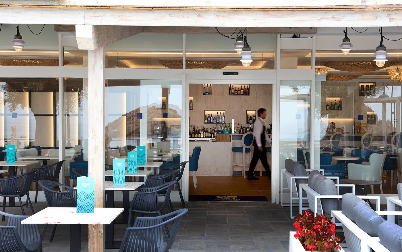 Golden-Mar-Menuda-Bar-43