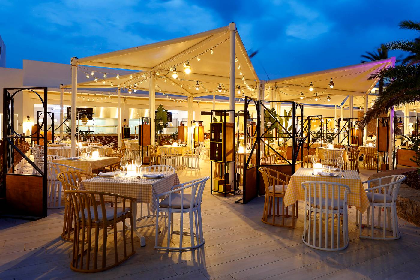 Grand-Palladium-Palace-Ibiza-Resort---Spa-Restaurant-20