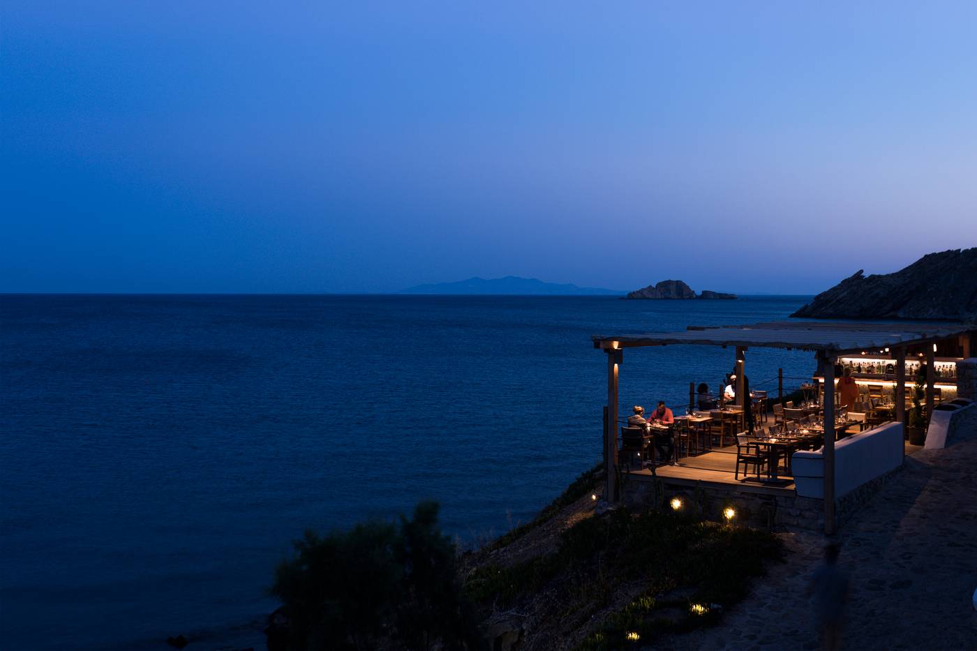 Casa-Del-Mar-Mykonos-Seaside-Resort-Terrace-11