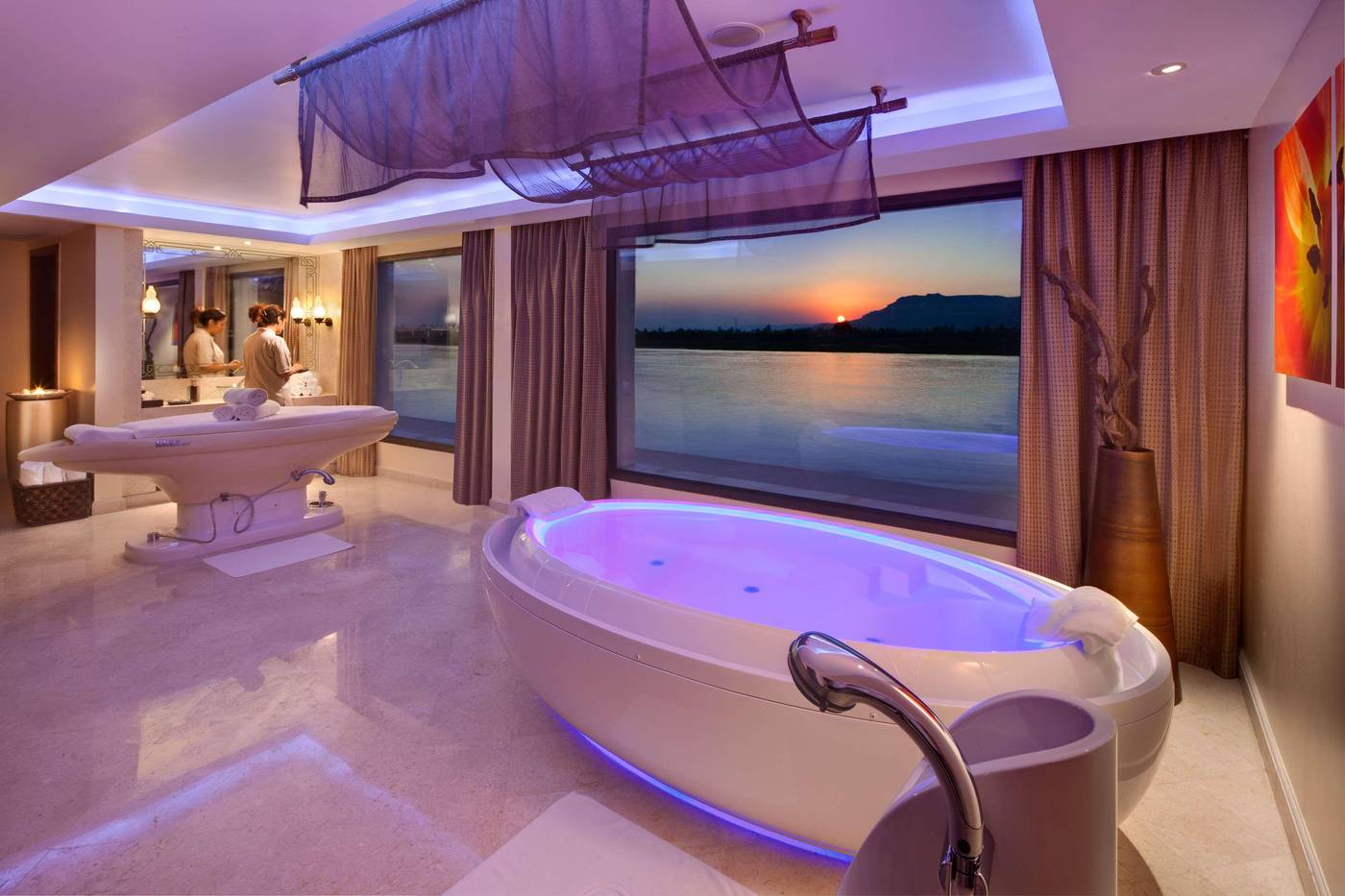 Hilton-Luxor-Resort---Spa-Sports-and-Entertainment-42