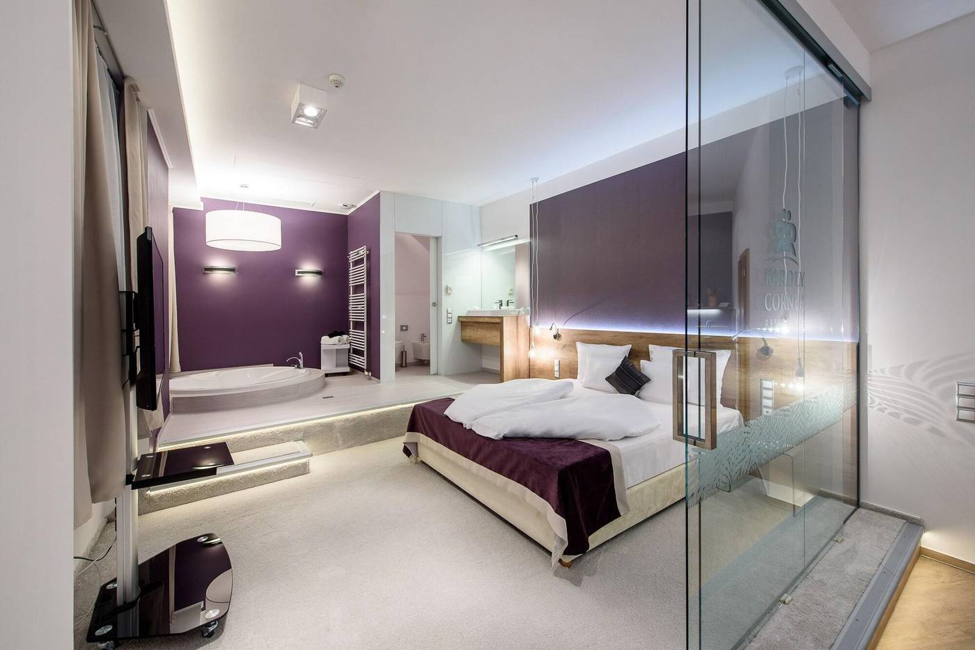 Karoly-Corner-Residences-Room-32