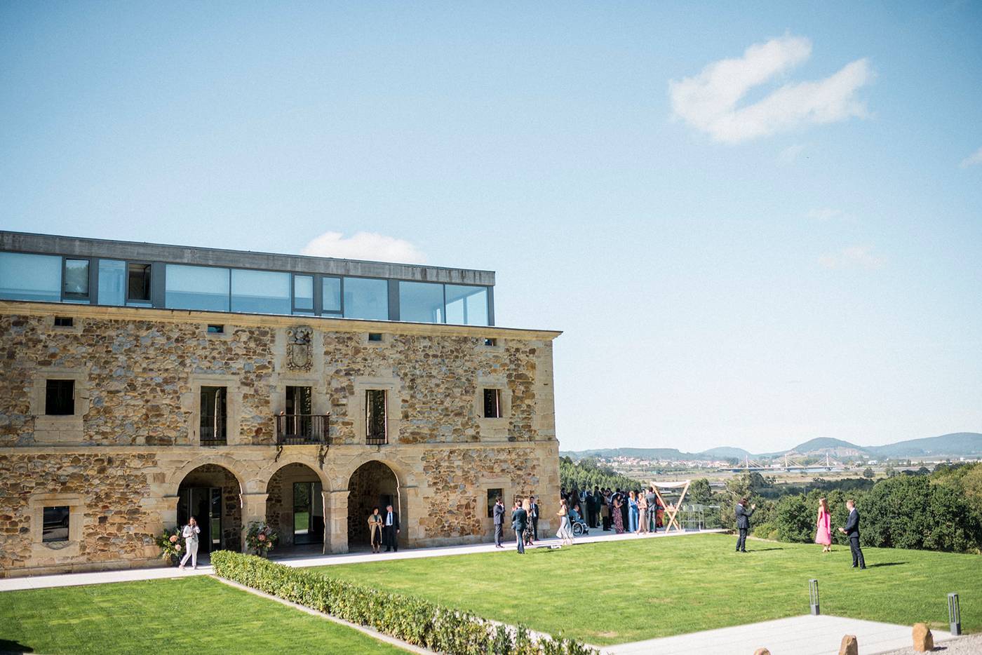 Pico Velasco-Spain-Carasa, Voto-General view-1