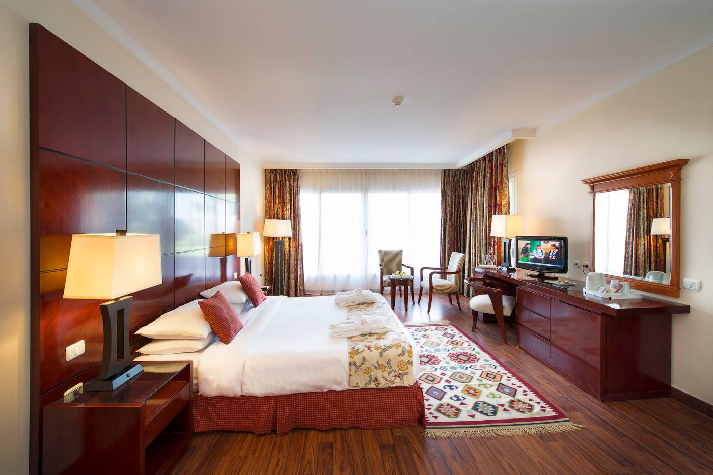 Amwaj-Oyoun-Resort---Spa-Room-35