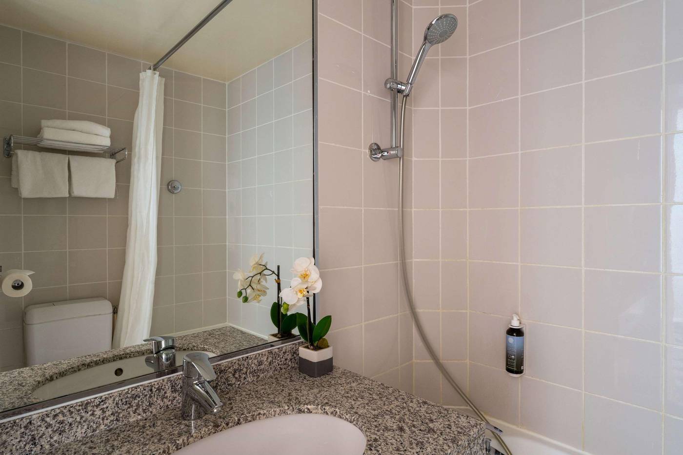 Astoria-Astotel-Room-35