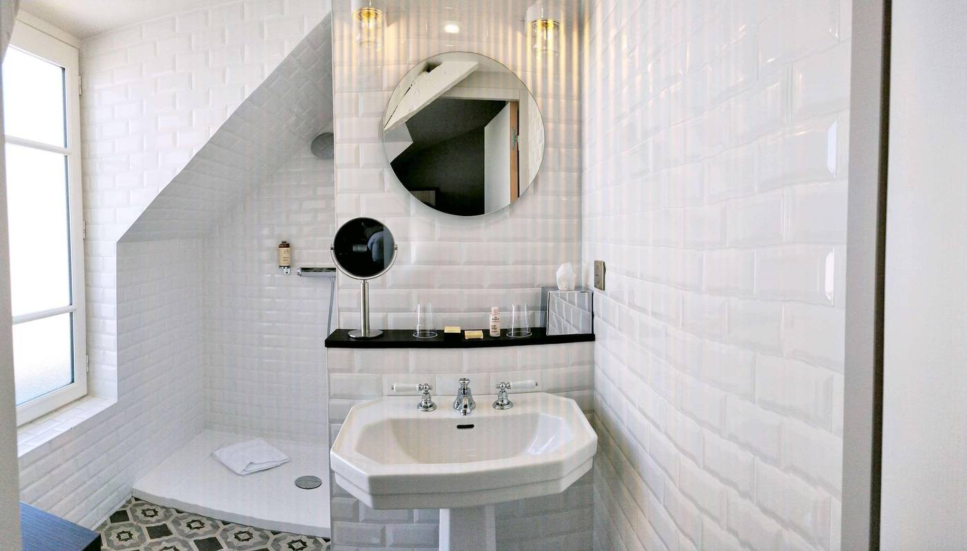 Hotel-Litteraire-Marcel-Ayme--BW-Premier-Collectio-Room-50