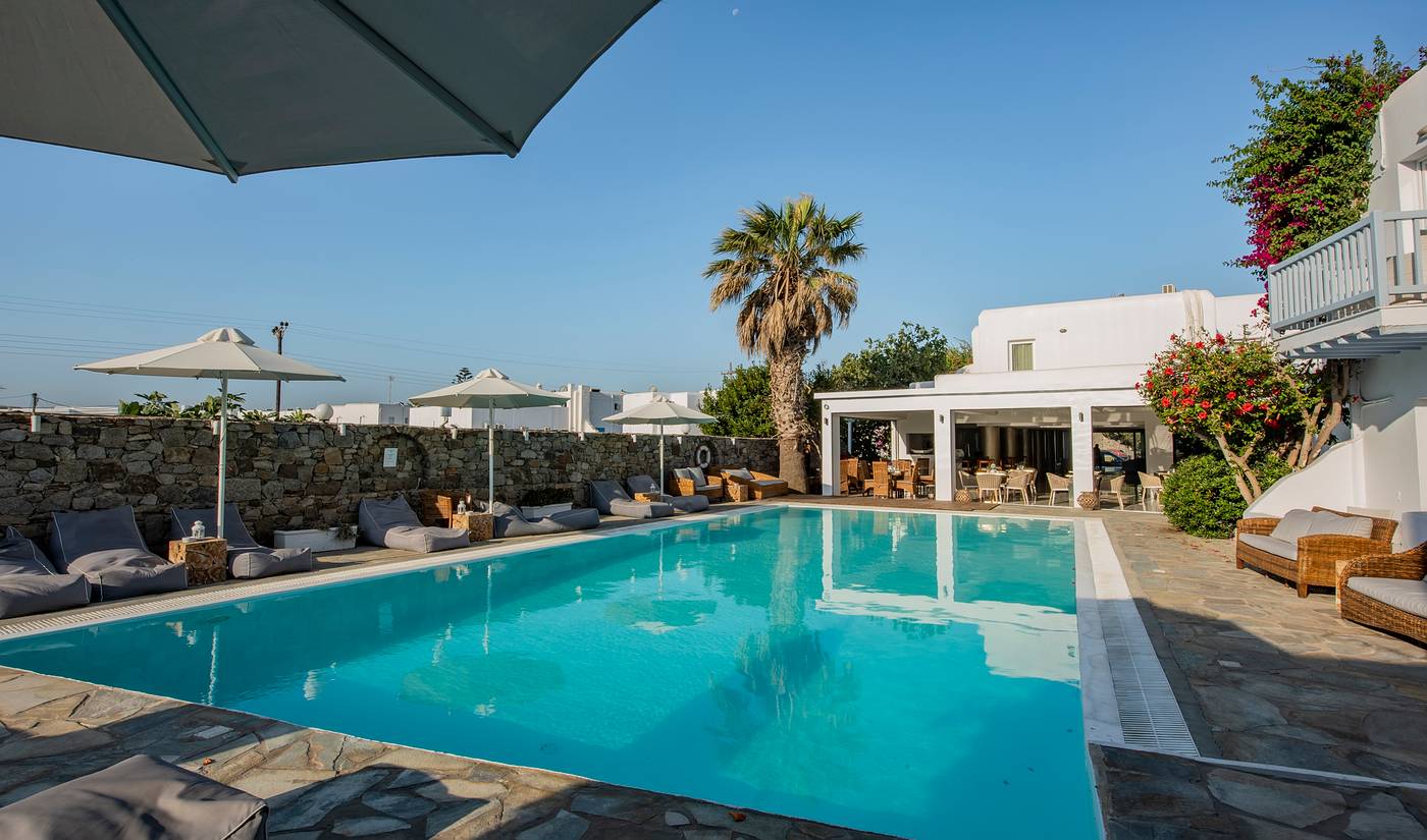 Dionysos-Luxury-Hotel-Mykonos-Pool-3