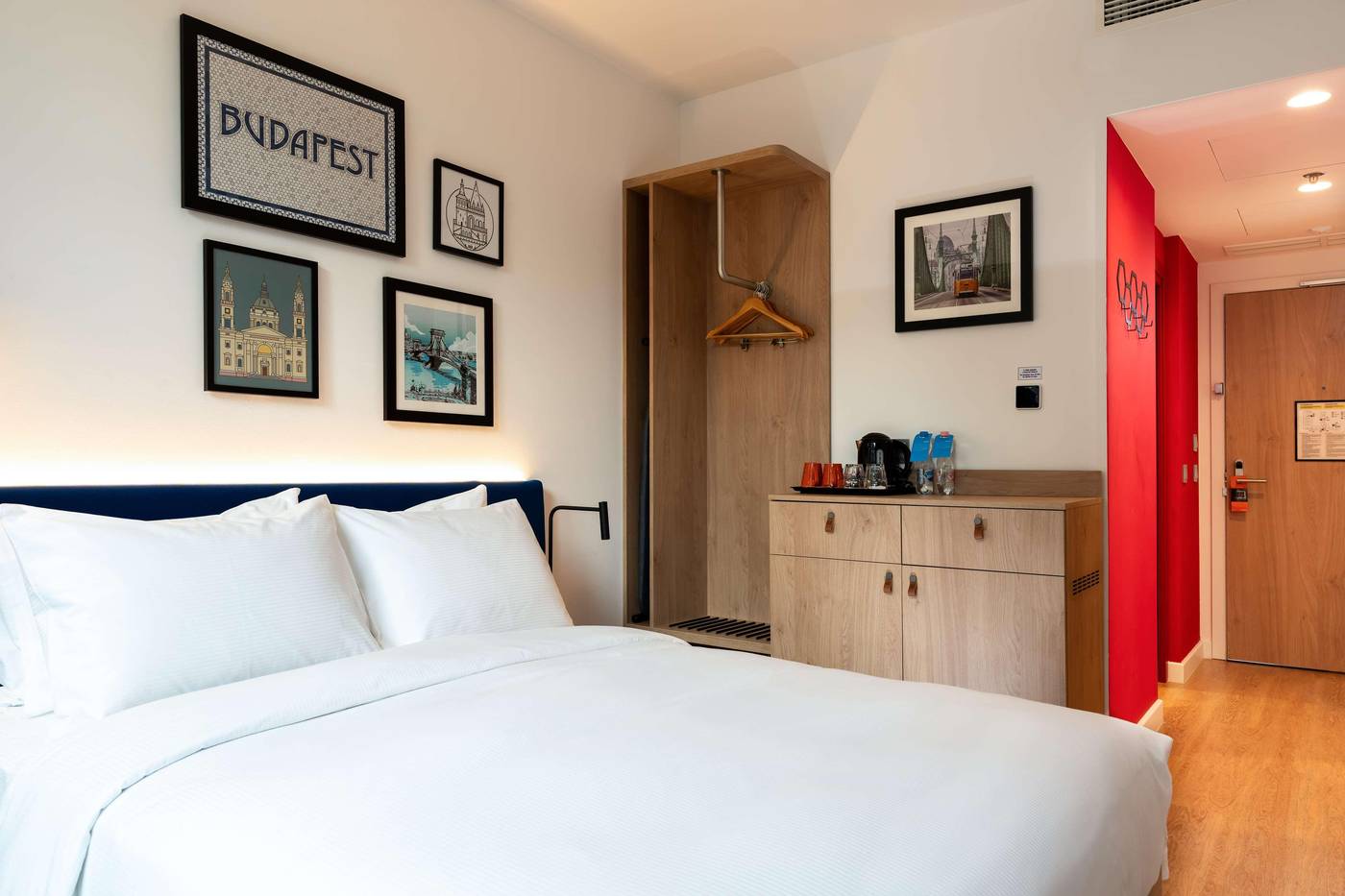 Hampton-By-Hilton-Budapest-City-Centre-Room-19
