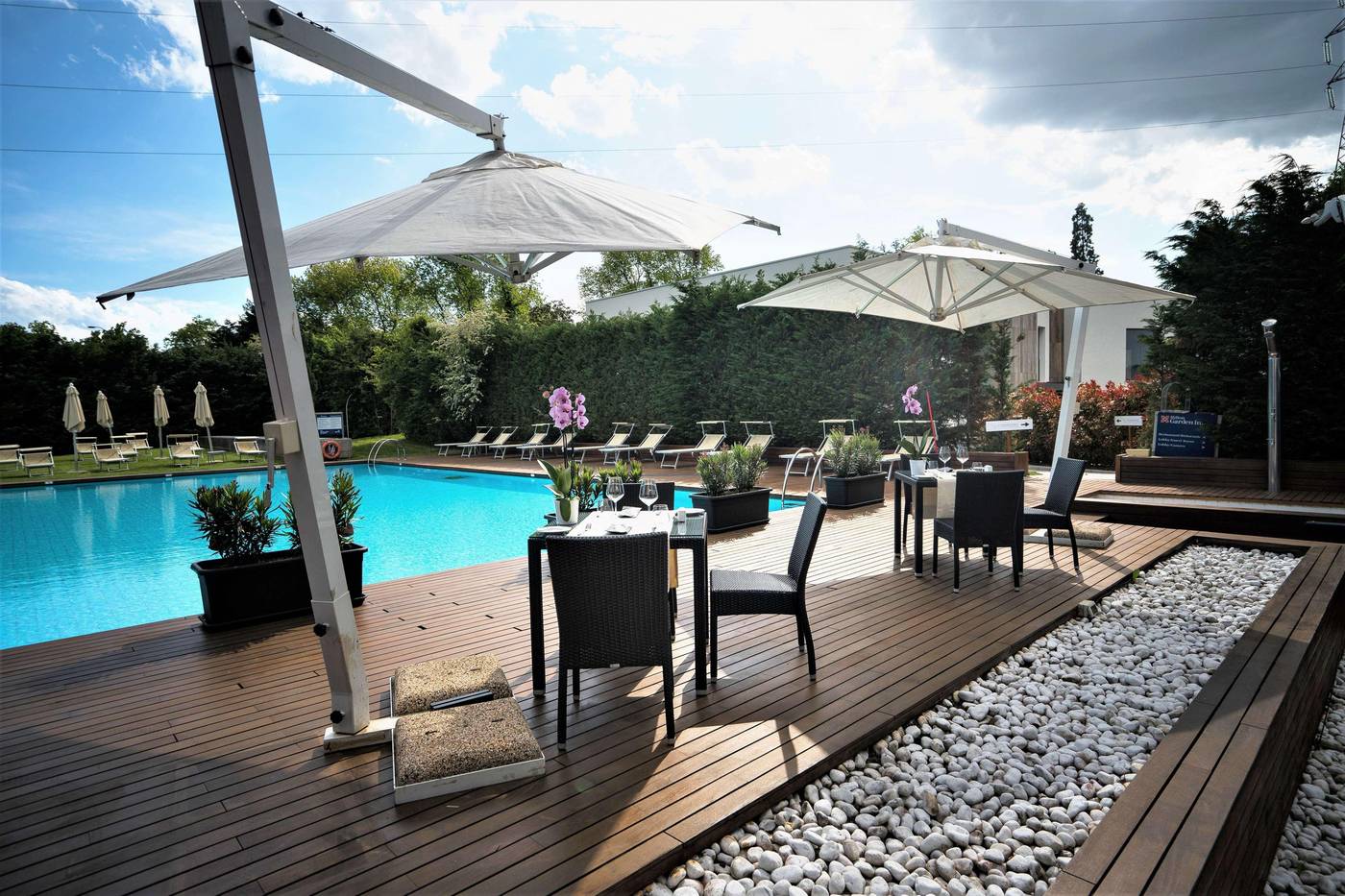 Hilton-Garden-Inn-Venice-Mestre-San-Giuliano-Pool-11