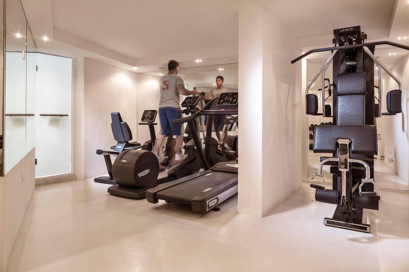 Canaves-Oia-Suites---Adults-Only-Sports-and-Entertainment-59