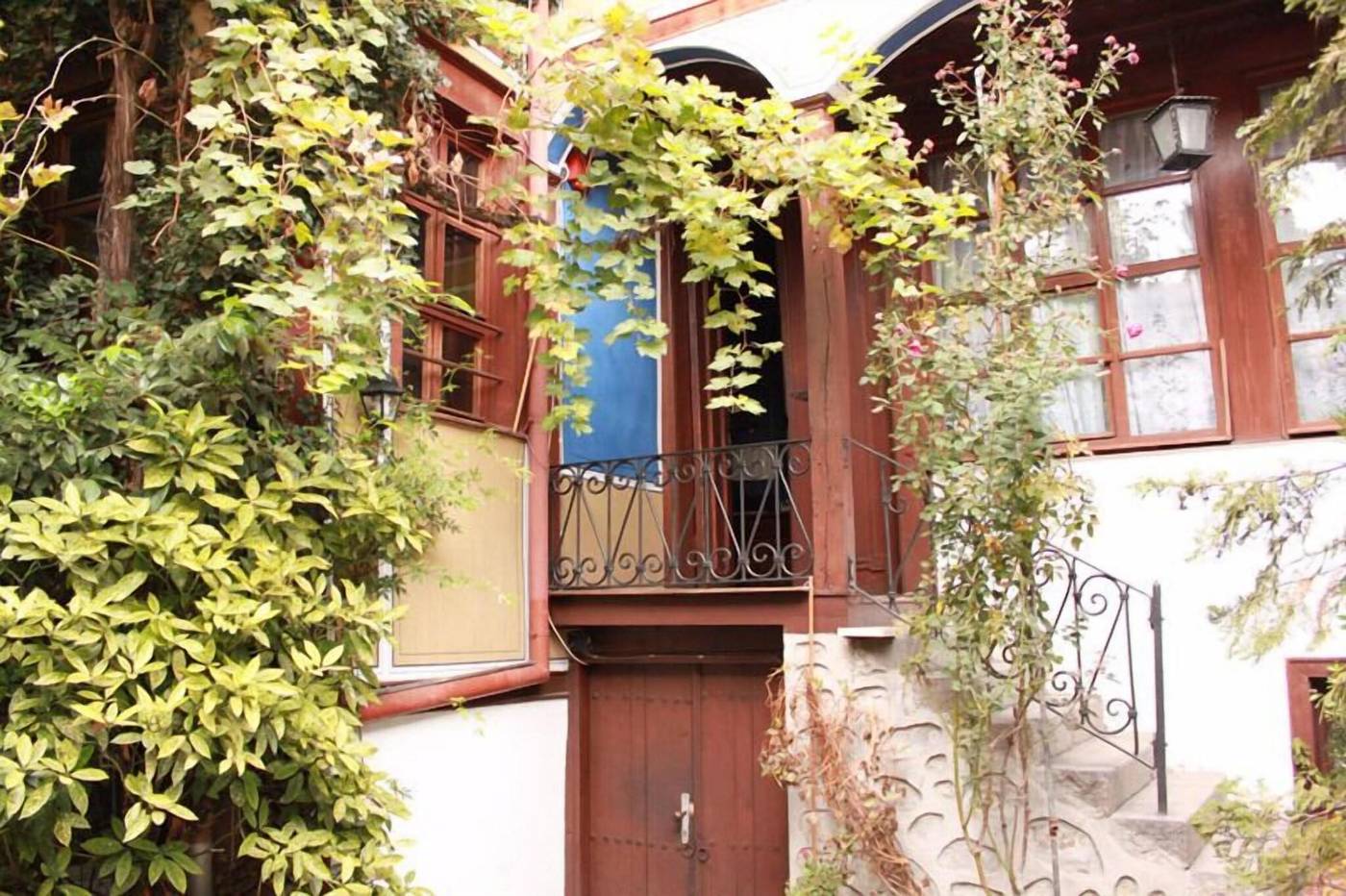 Alafrangite-Hotel-Restaurant-24