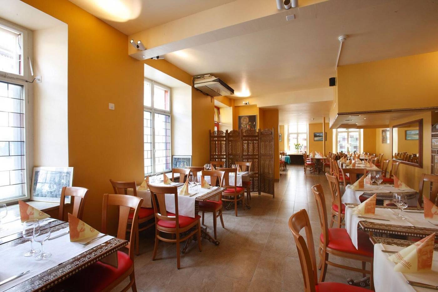 Zum Spalenbrunnen-Switzerland-BASEL -Restaurant-8