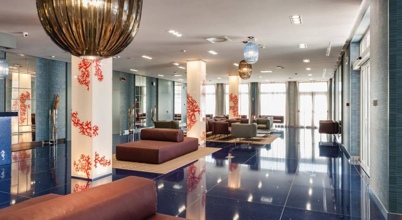 Cala Ponte Resort & Spa-Italy-POLIGNANO A MARE-Lobby-10