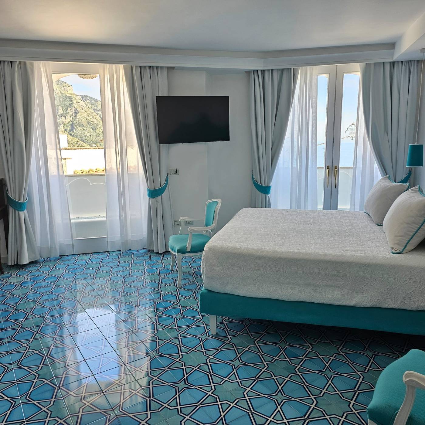 Hotel-Conca-D-Oro-Room-11