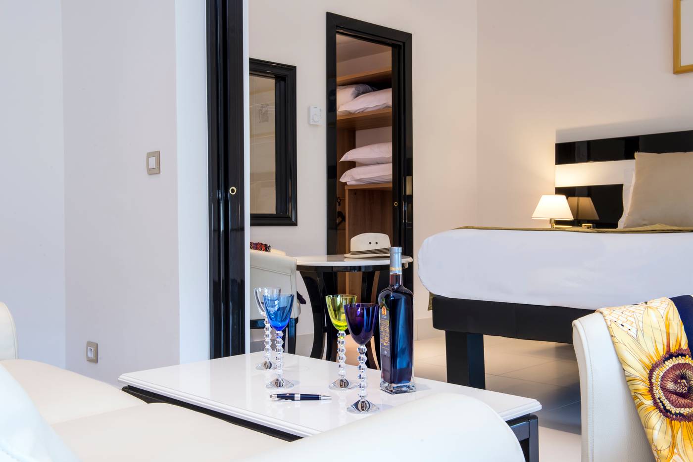 Aston-La-Scala-Room-30