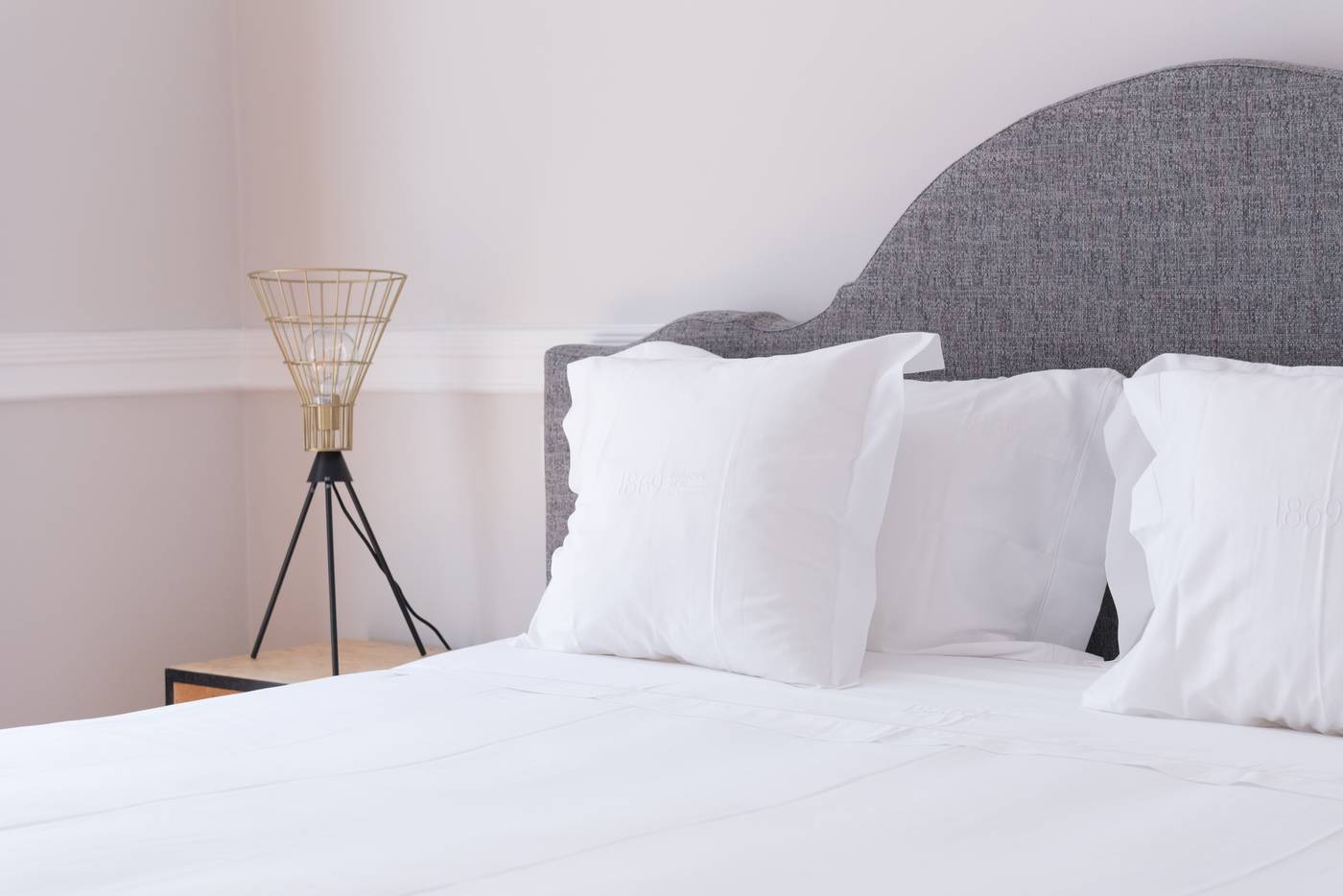 1869-PrIncipe-Real-Room-23