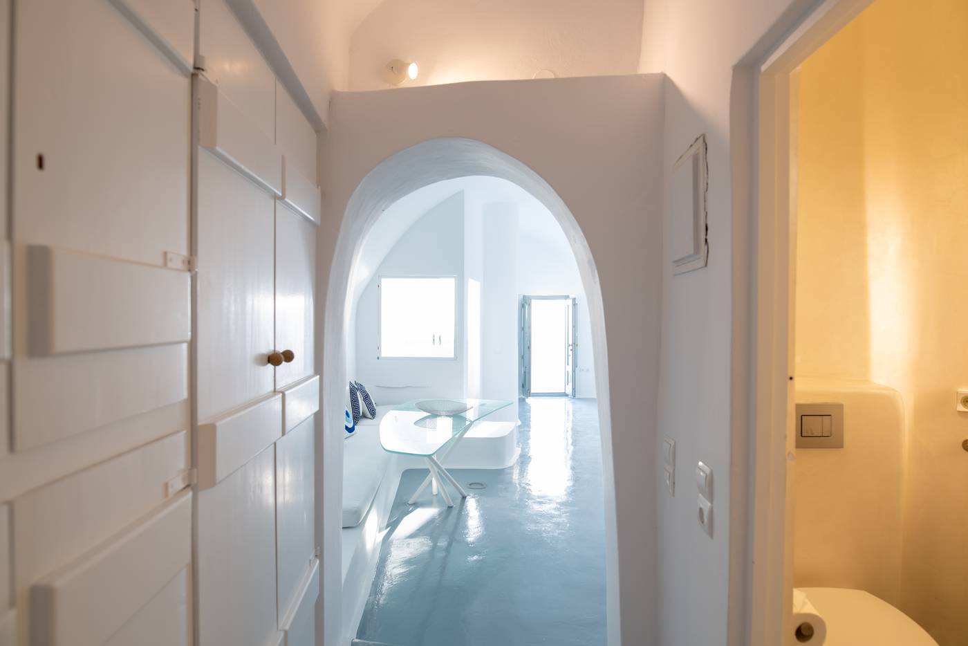 Heaven-s-Edge-Room-23