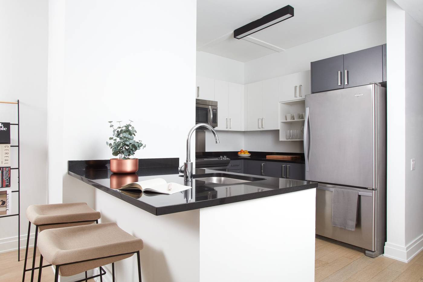 Mint-House-at-70-Pine-Room-5