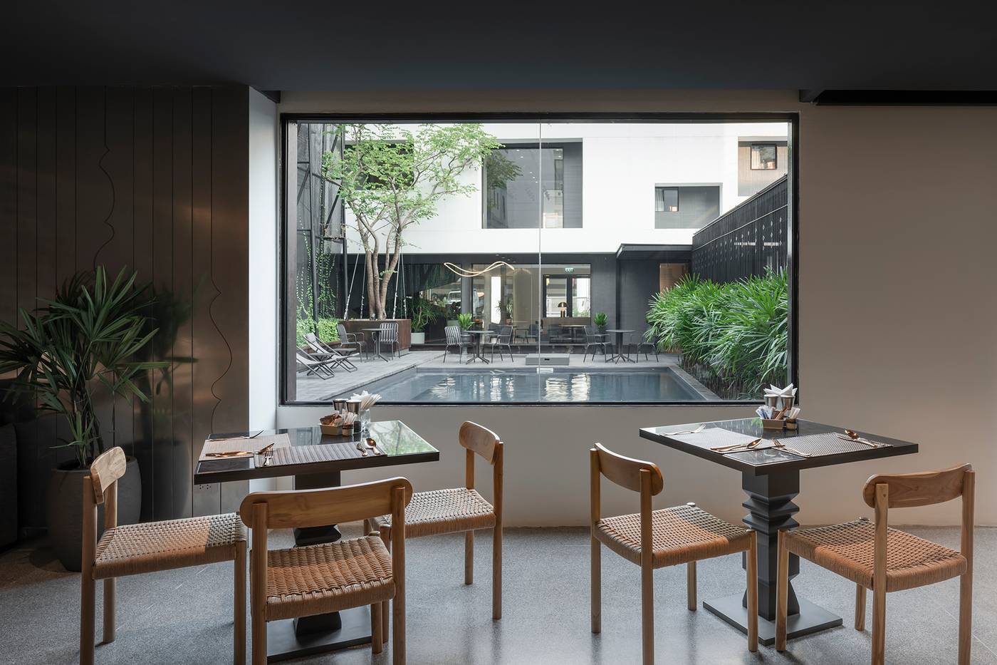 Lilit-Bang-Lumphu-Hotel-Restaurant-6