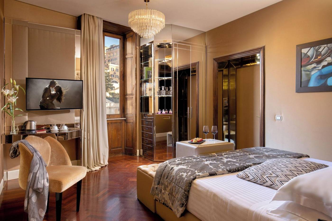 Inn-At-The-Spanish-Steps-Room-25