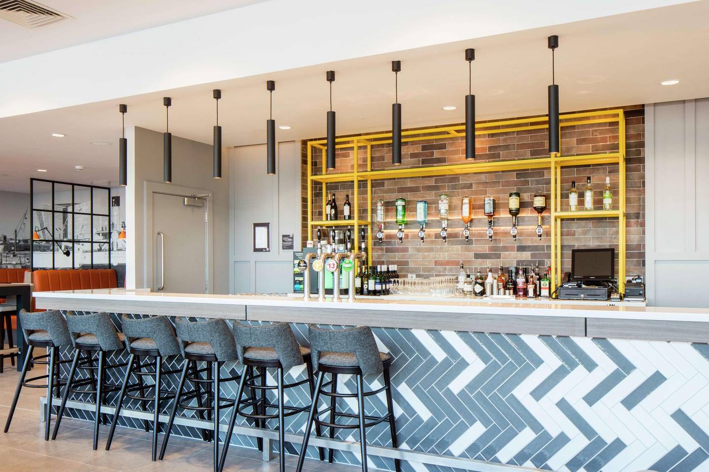 Hampton by Hilton Belfast City Centre - United Kingdom - BELFAST - Bar - 2