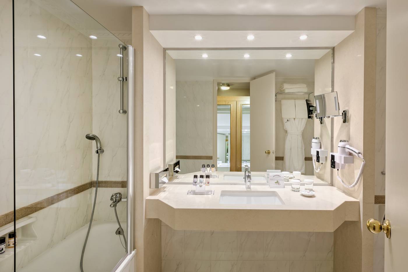 Divani-Caravel-Room-42