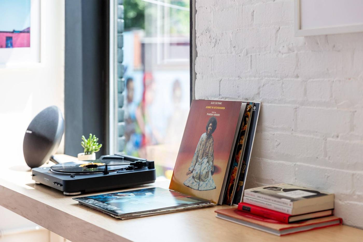 The Annex-Canada-Toronto-Room-9