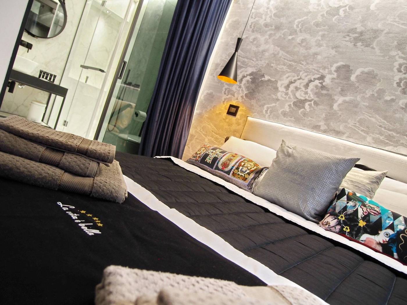 La-Vita-E-Bella-Ii-Room-14