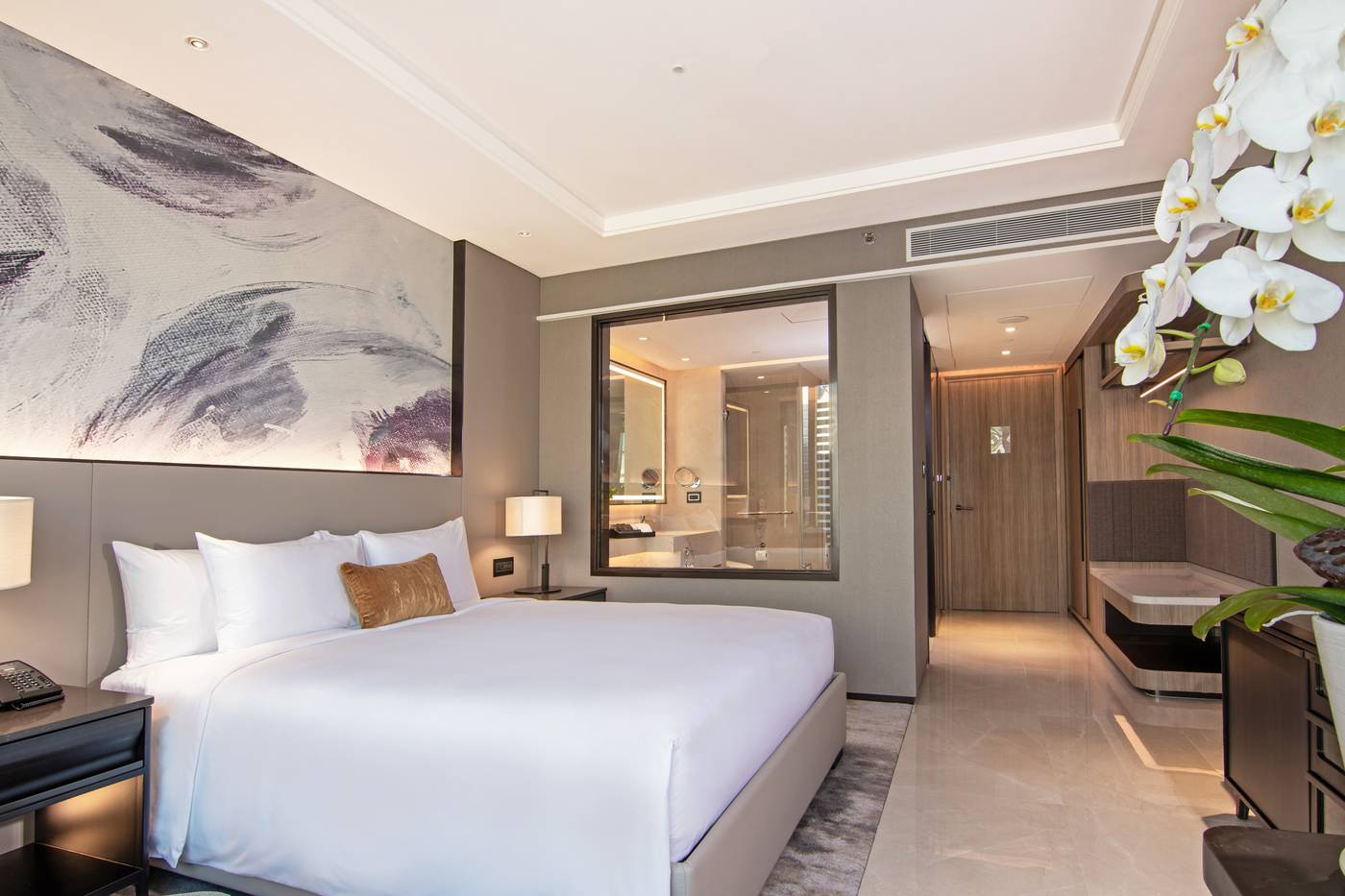 Carlton-Hotel-Bangkok-Sukhumvit-Room-33