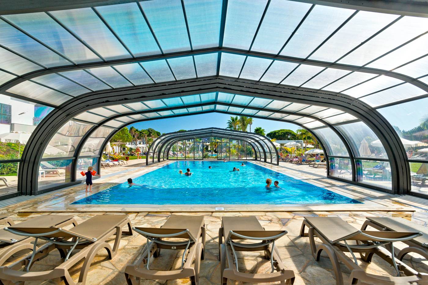 Alfagar-2-Aparthotel-Pool-16