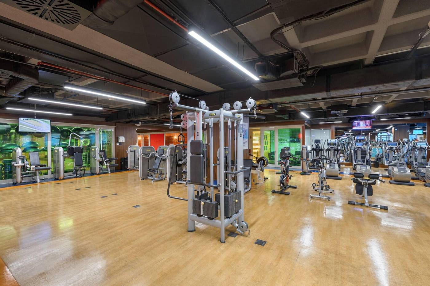 Titanic-Port-Bakirkoy-Sports-and-Entertainment-57