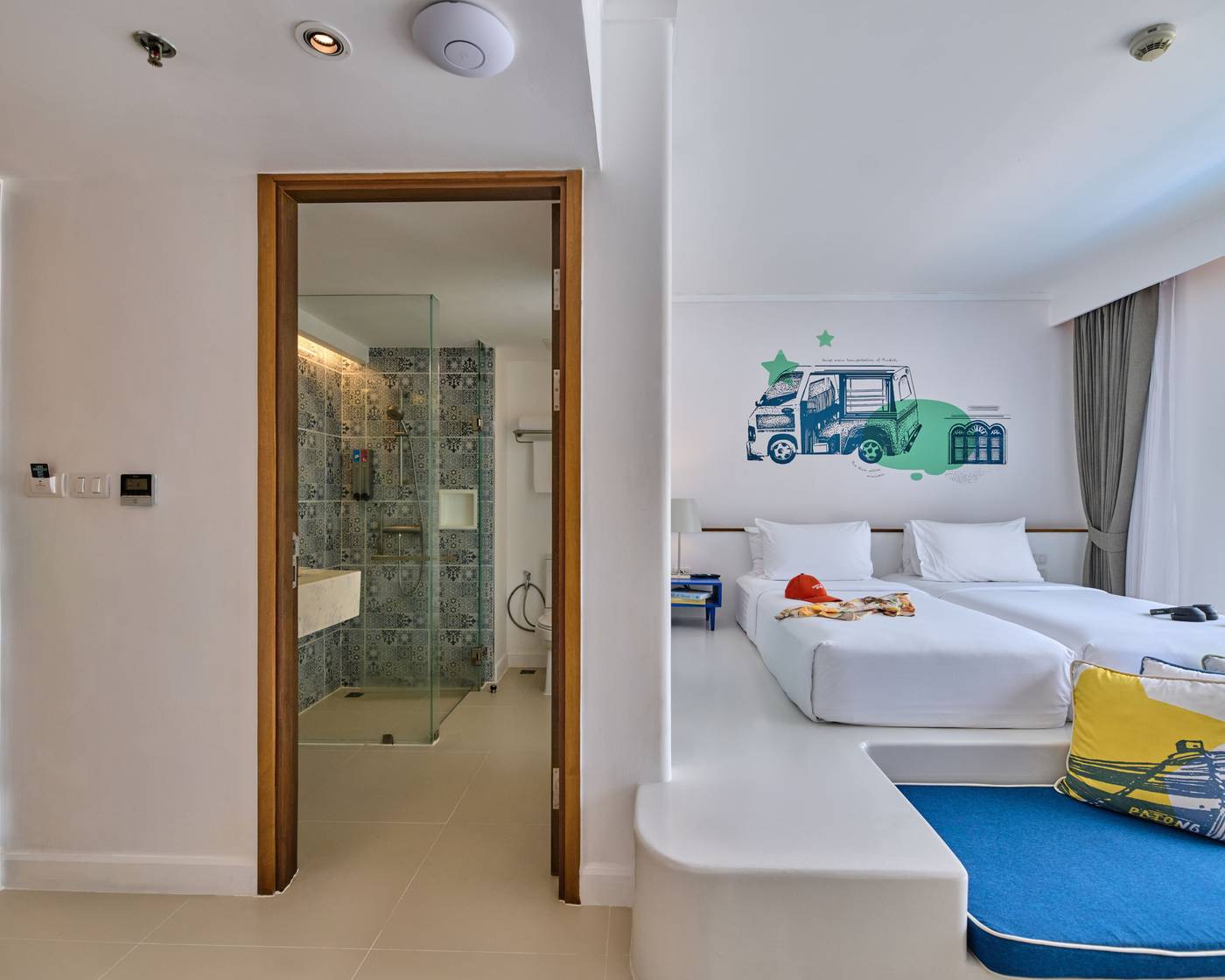 Lub-D-Phuket-Patong-Room-12