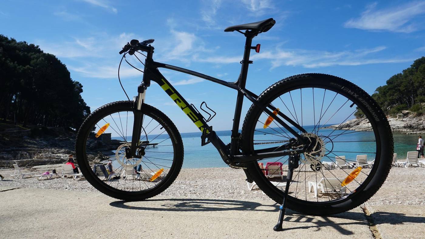 Historic-Plaza-Varos-Split-Sports-and-Entertainment-48