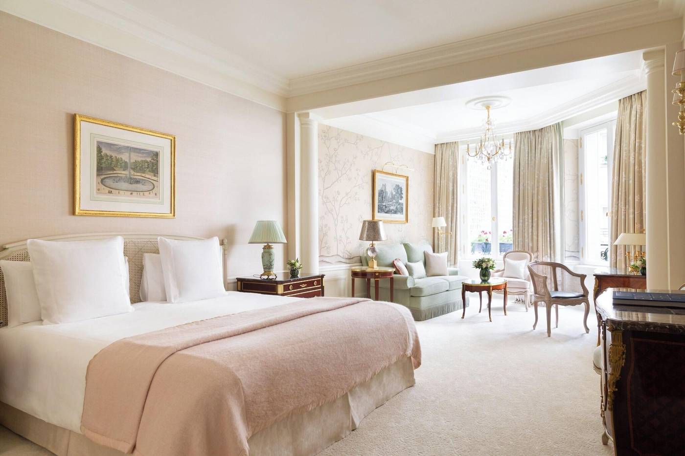 Le-Bristol-Paris-Room-53