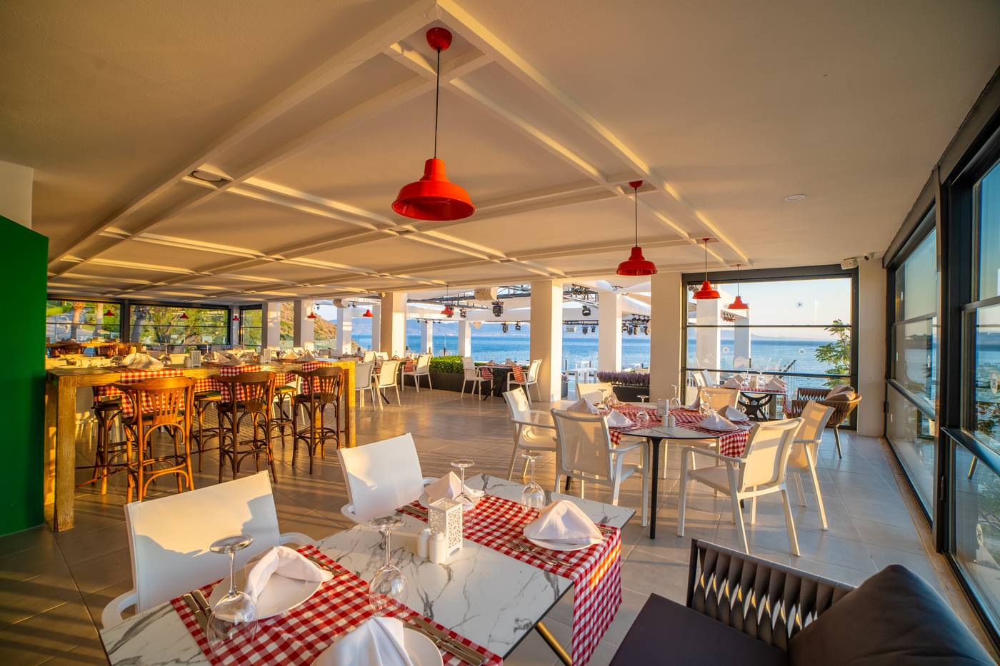 Kefaluka-Resort-Restaurant-46