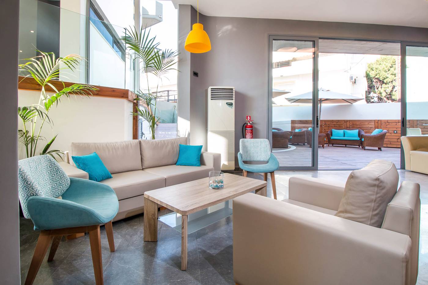 Sunny-Days-Apartments-Lobby-54